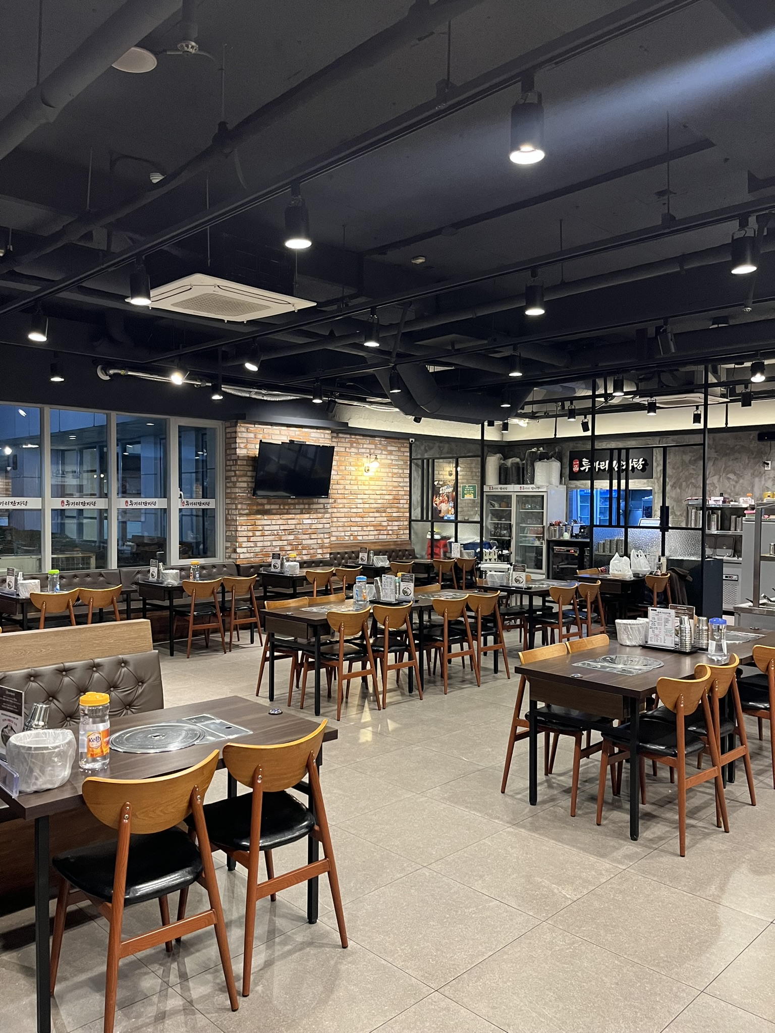 일품투가리감자탕 강남본점 사진 8