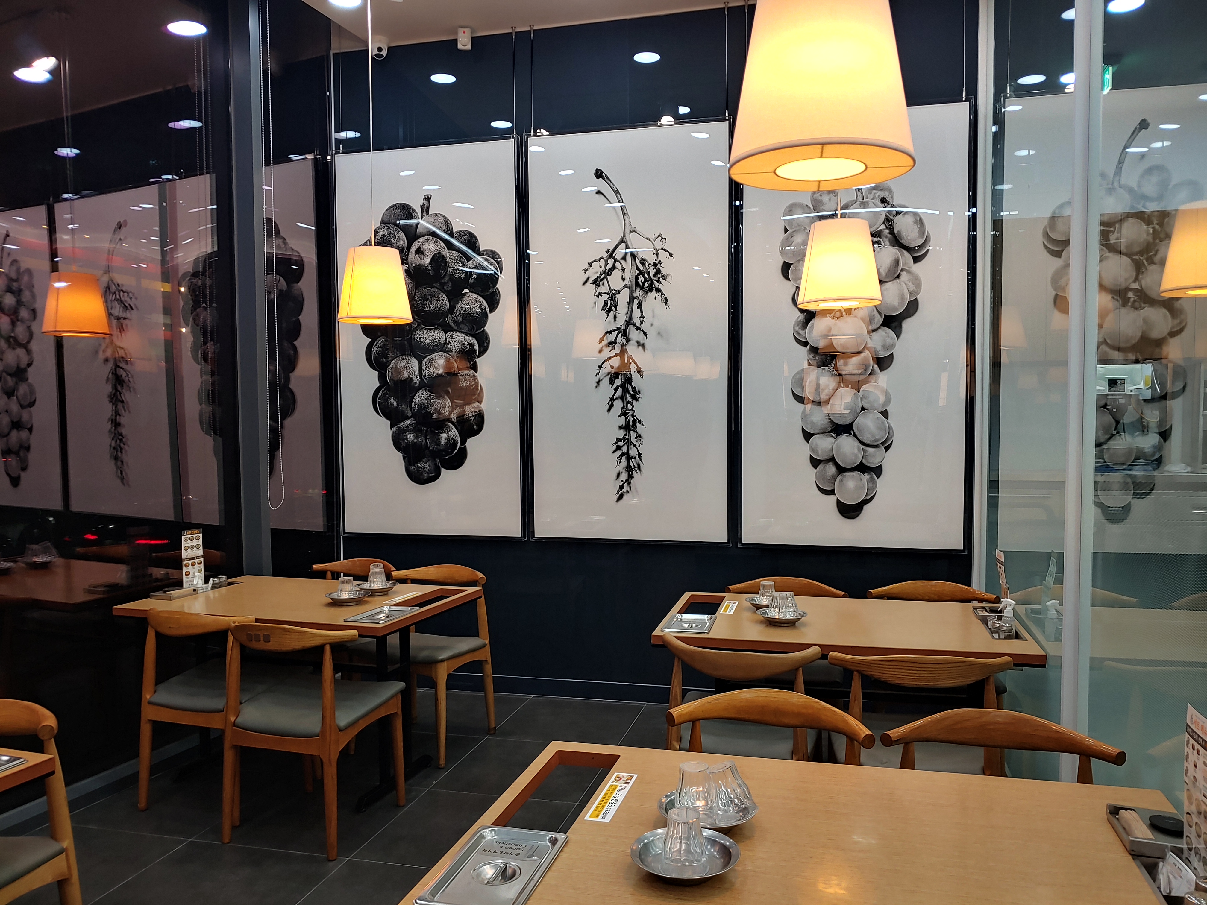 Sinseonseolnongtang (신선설농탕) 2