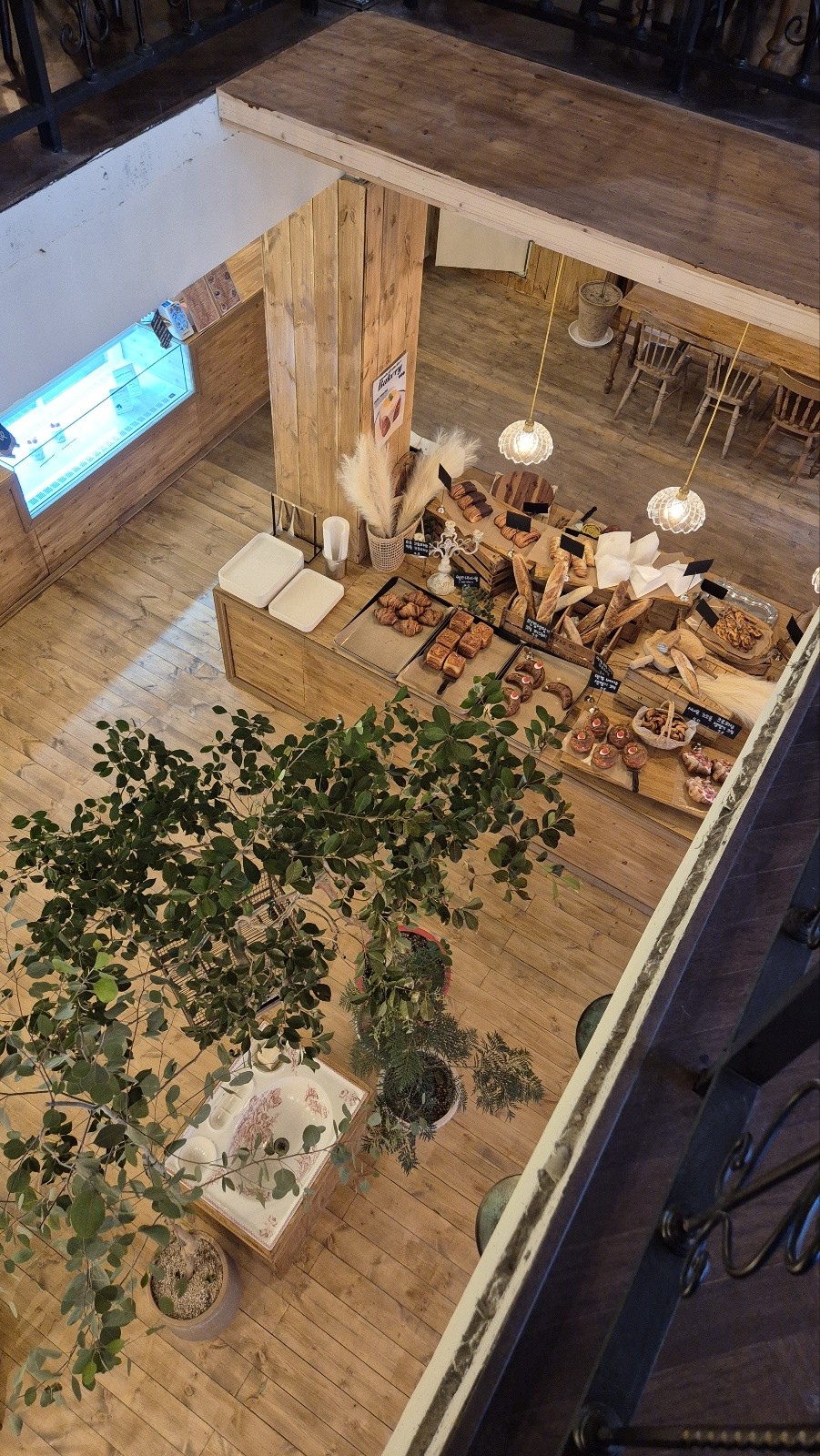 Mongbelswelteo sasangjeom (몽벨쉘터 사상점) 1