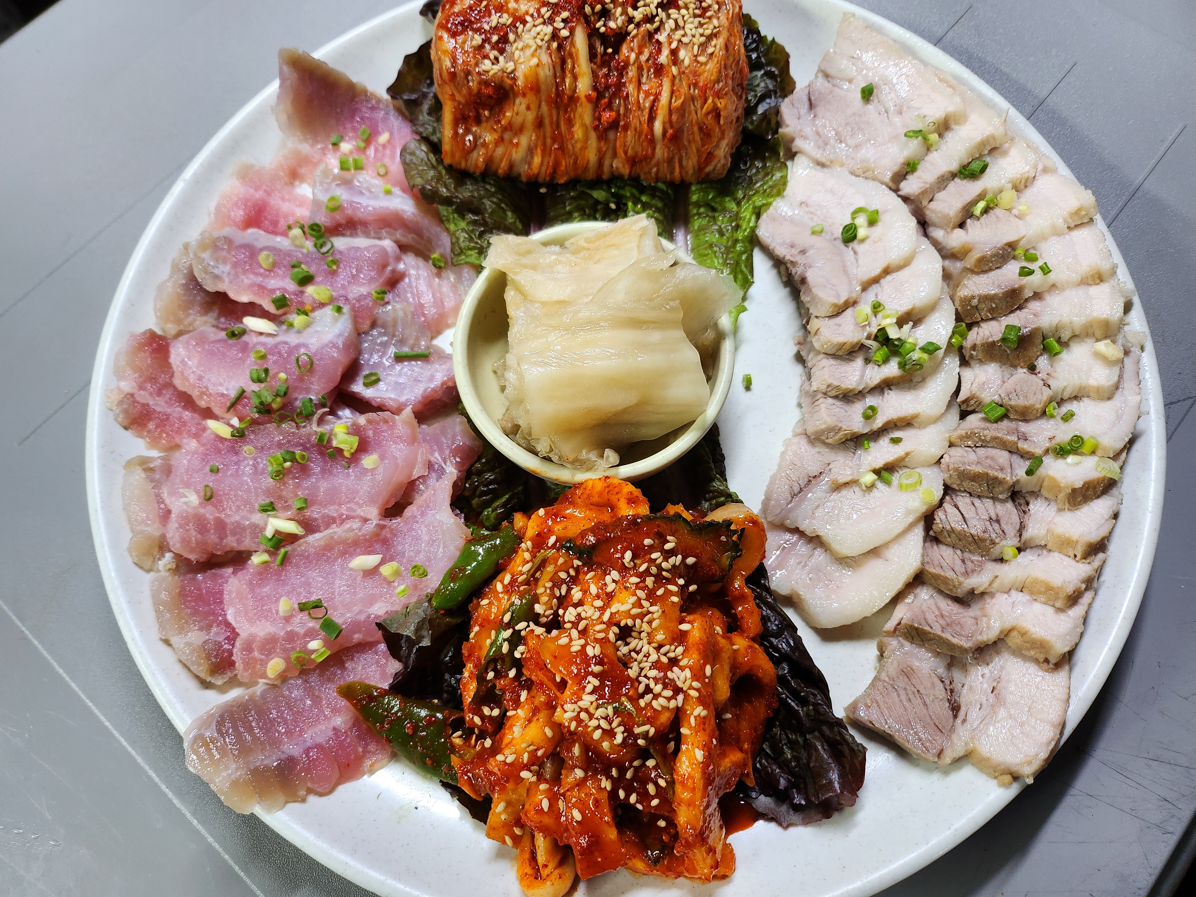 김해부영보쌈 3