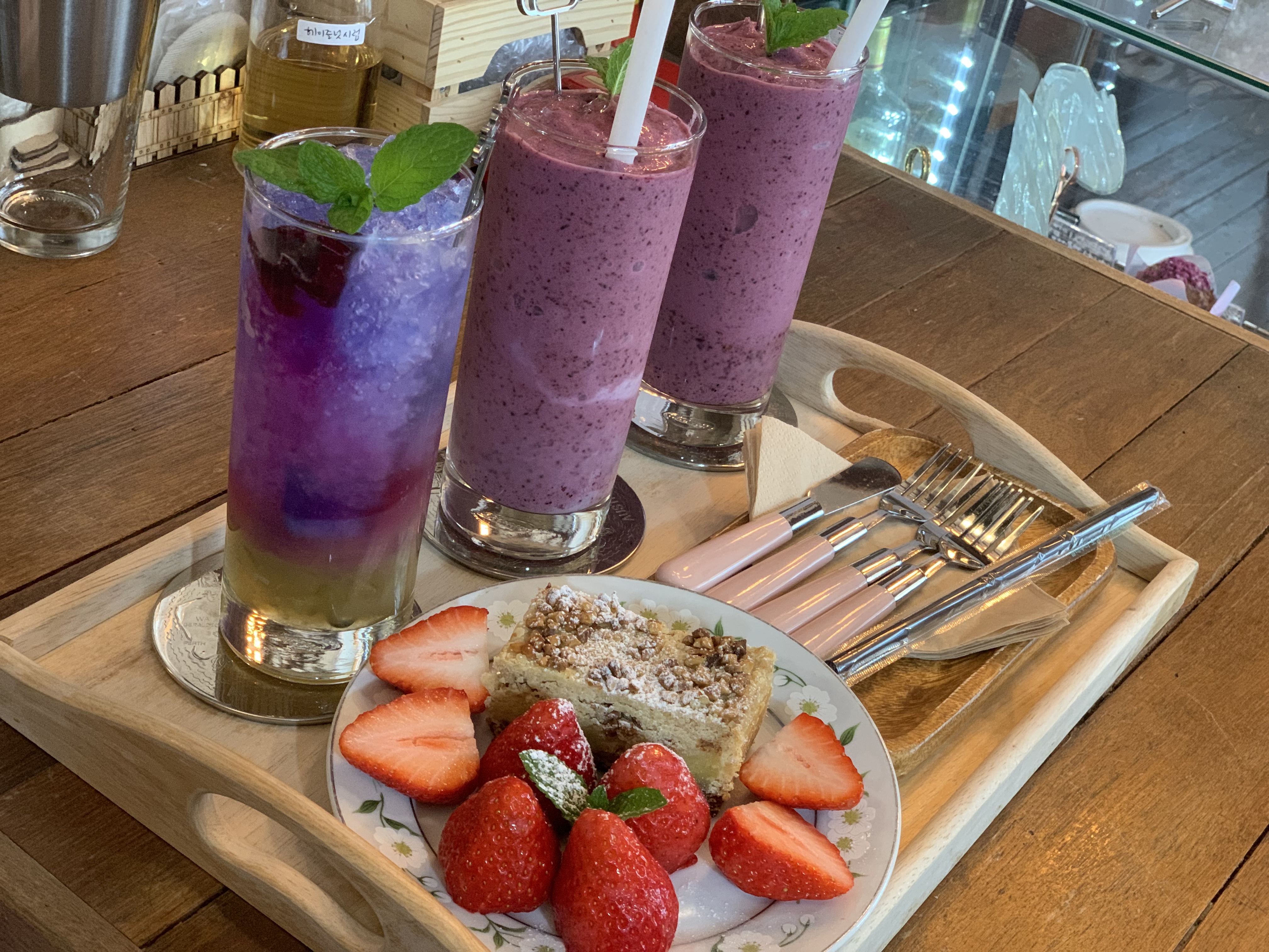 카페 앵두꽃 2