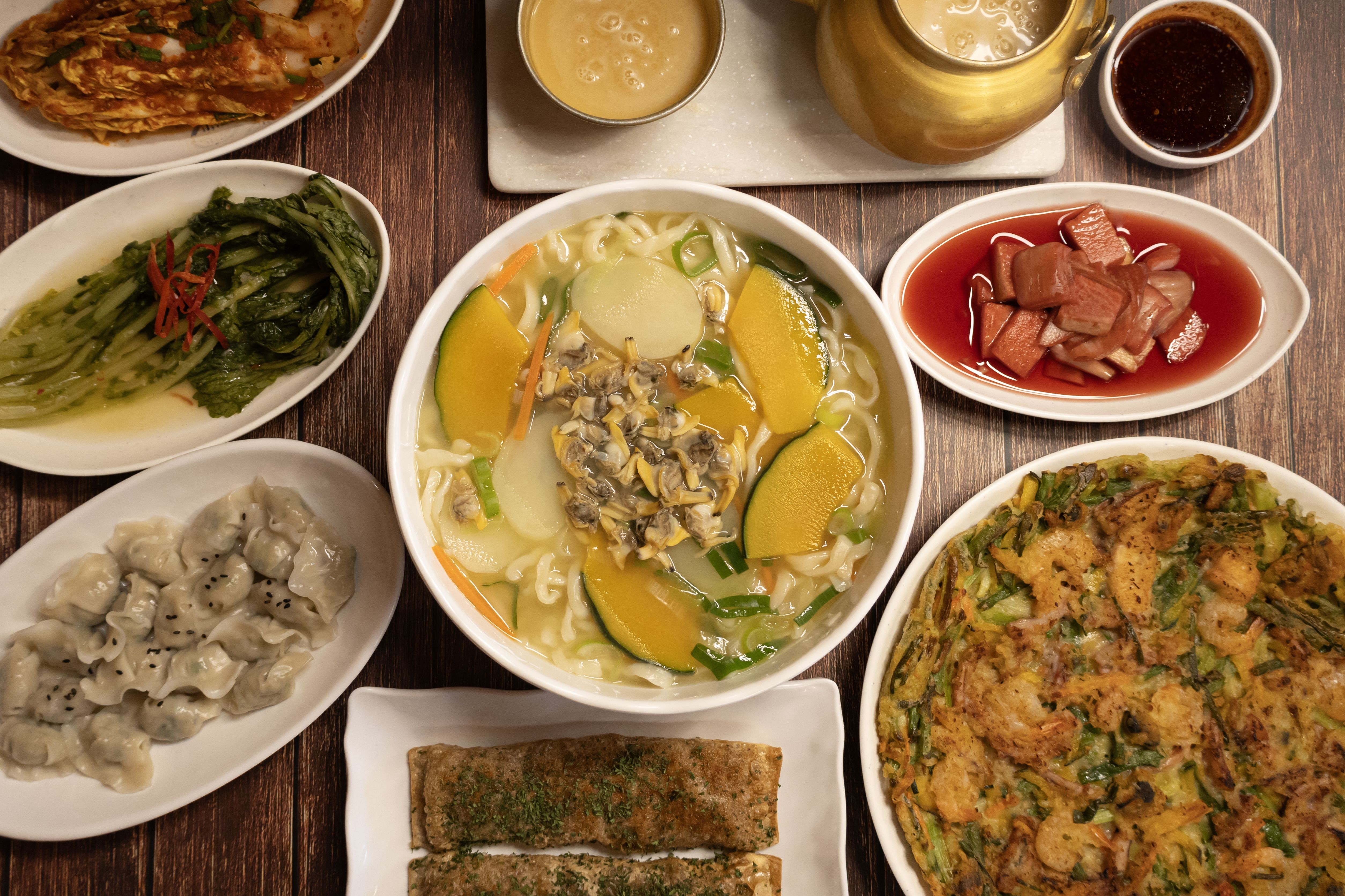 Yuganekalguksu (유가네칼국수) 1
