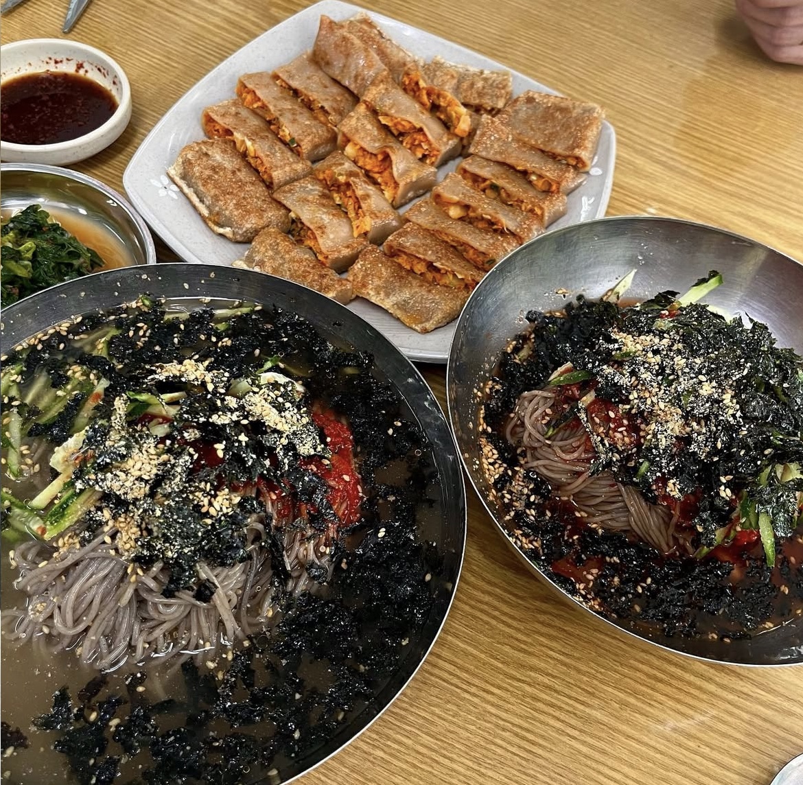Seoongmemilmakguksu (서옹메밀막국수) 2