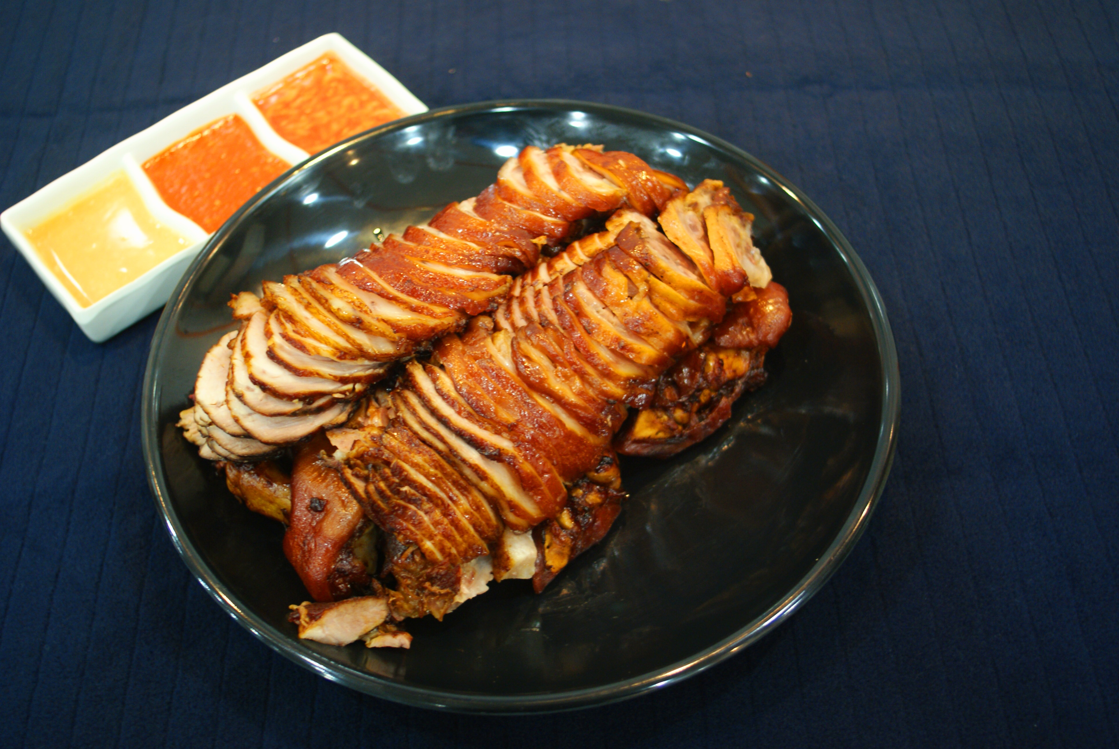 Hwanggeumjokbal (황금족발) 2