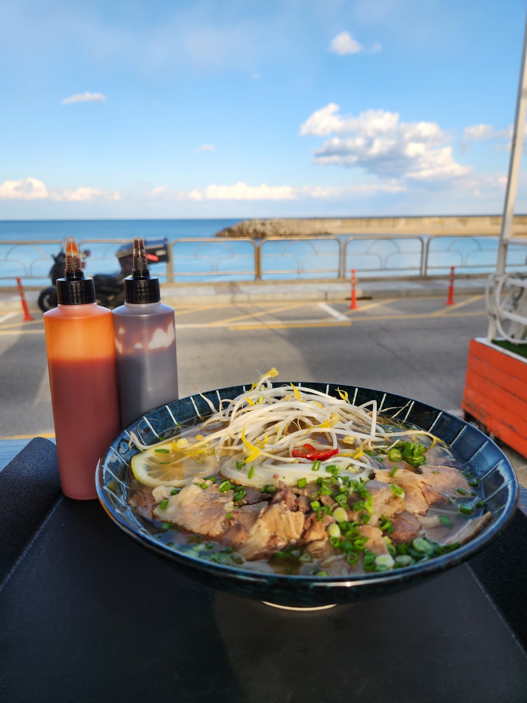 양지바른버거&쌀국수 본점 7