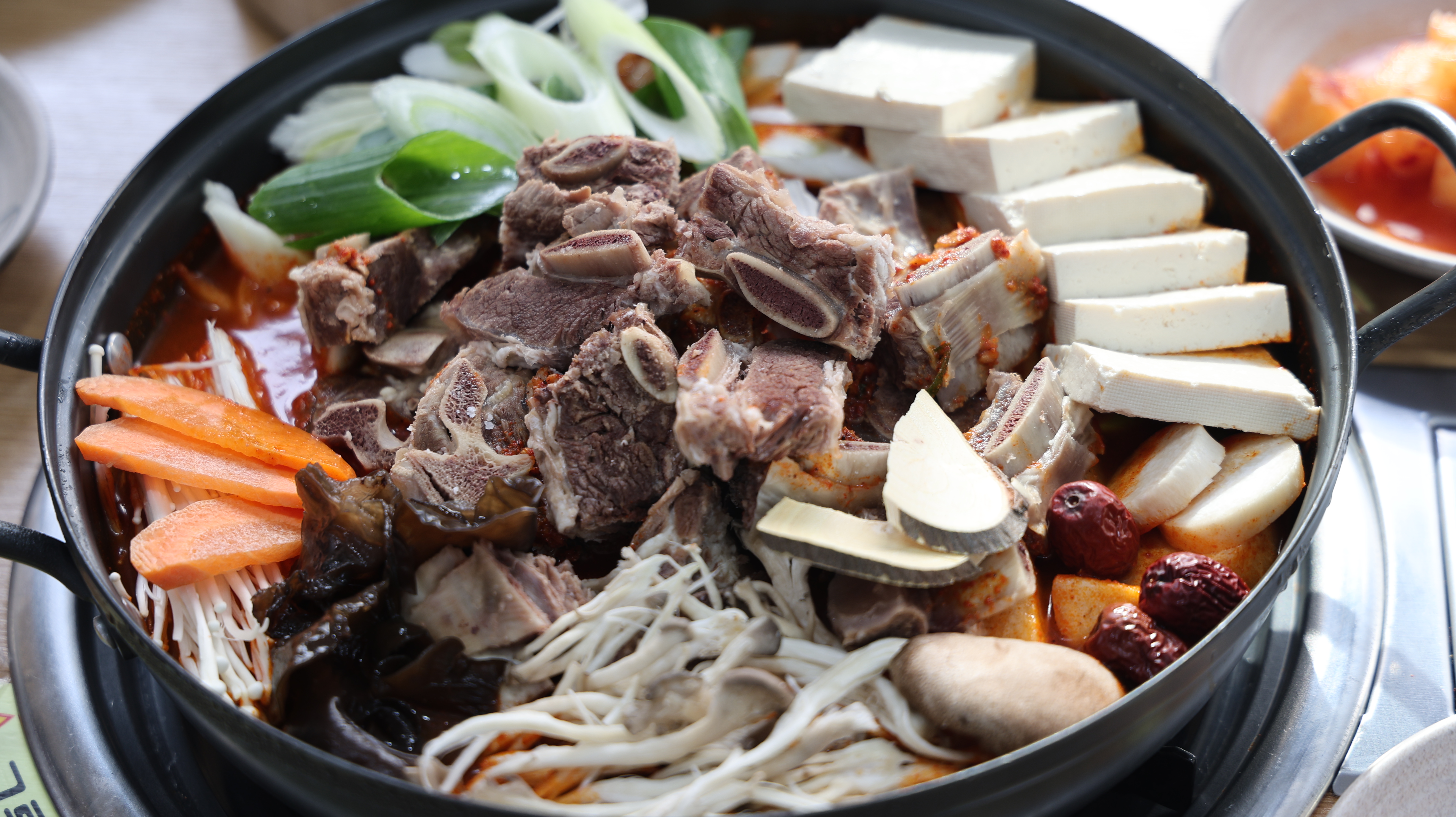 Dugeoriusintang suwonsicheongjeom oe 1 (두거리우신탕 수원시청점 외 1) 2