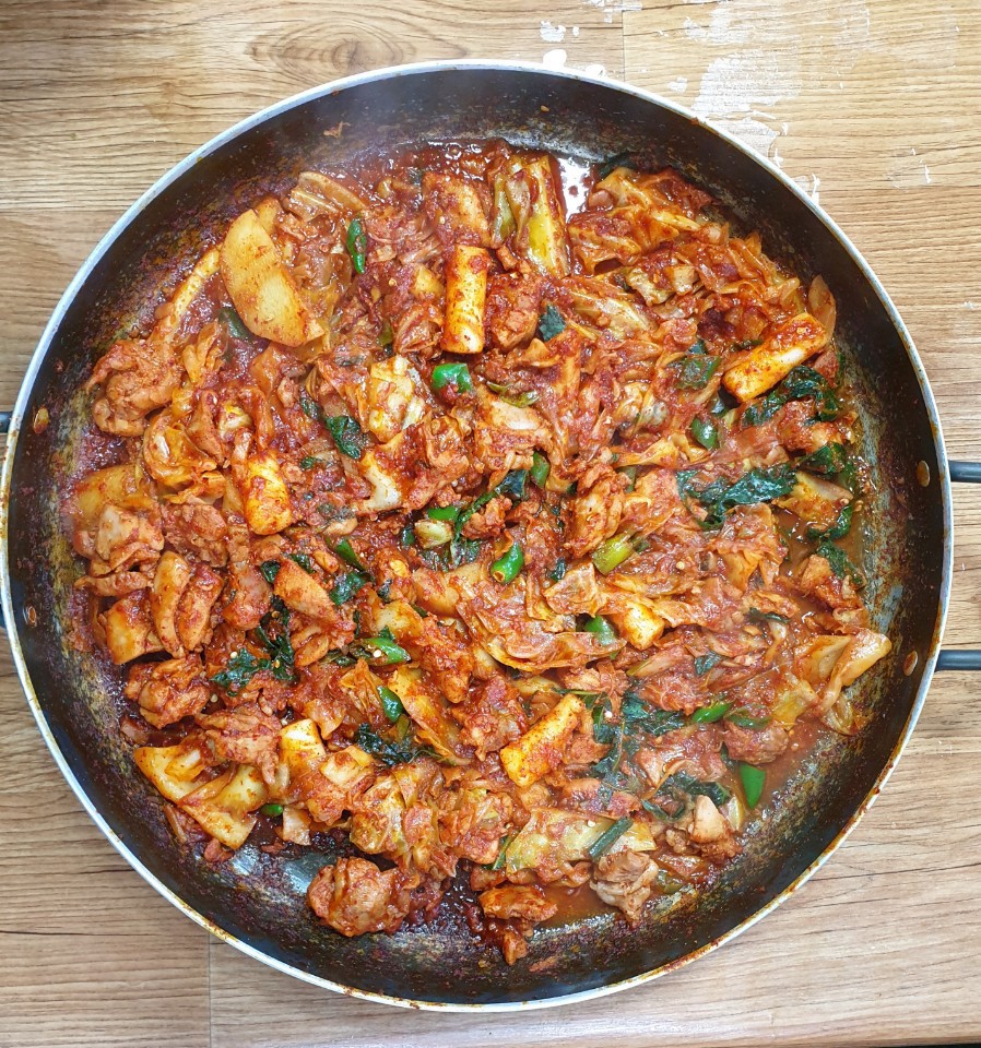 Gamidakgalbi oe1 (가미닭갈비 외1) 2