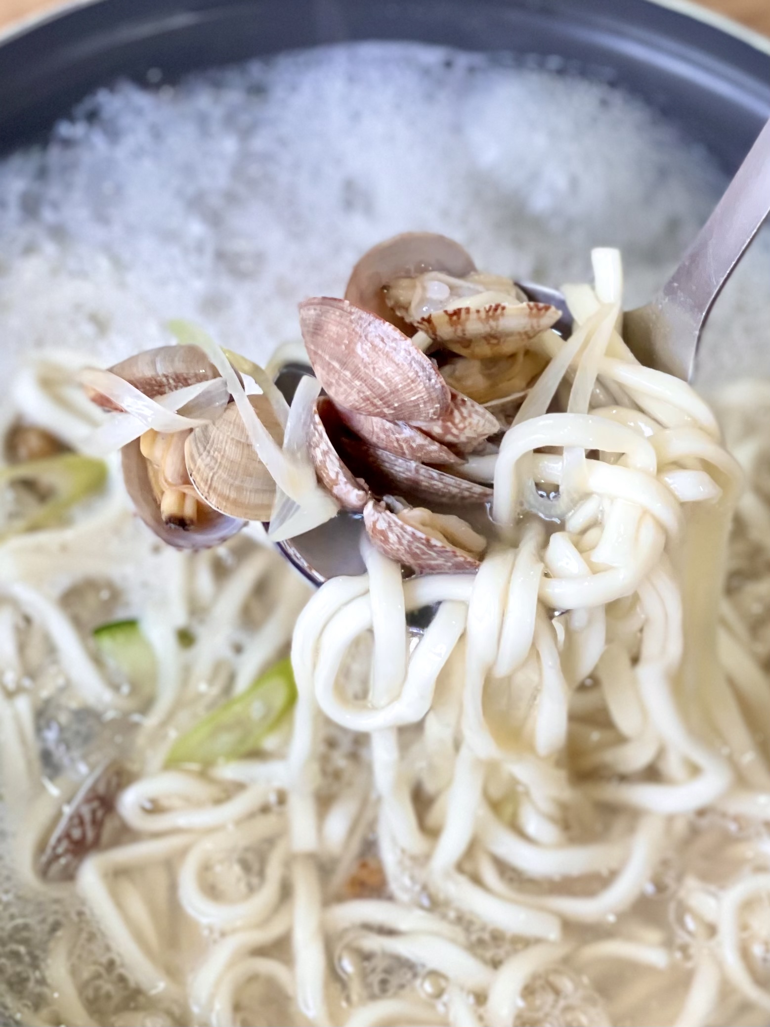 Bujahaemulkalguksu (부자해물칼국수) 3