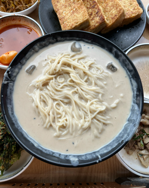 Yangsimkongmadangbonjeom (양심콩마당본점) 3