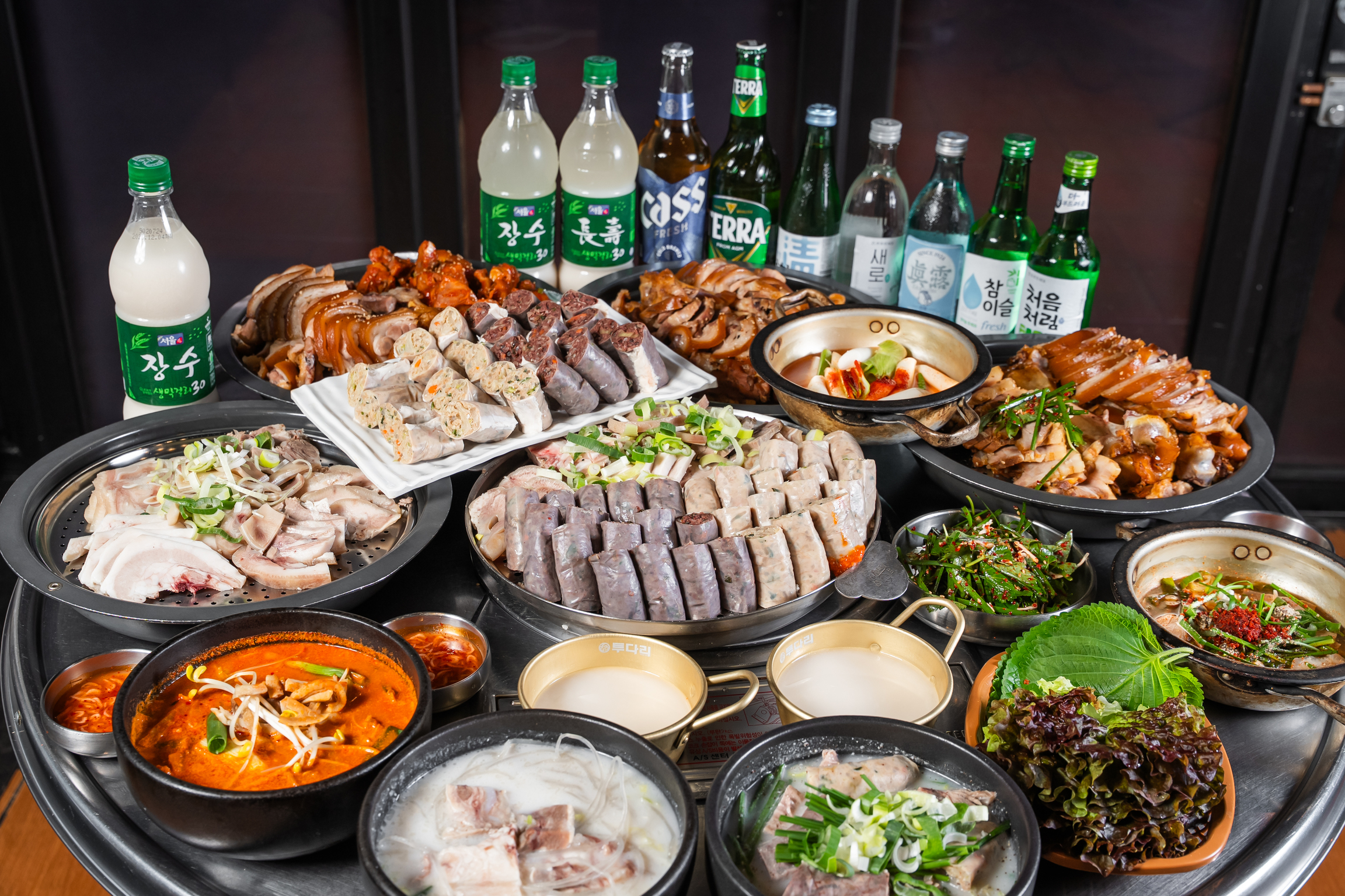 용추골미궁순대 수제왕족발 속초교동점