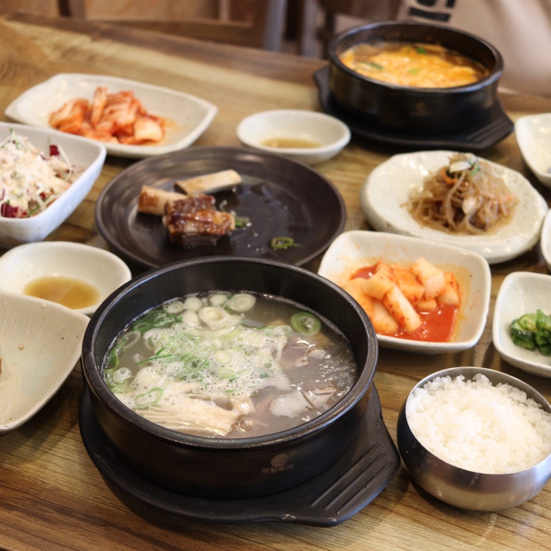 Gwangmangeungalbitangsangbongjeom (곽만근갈비탕상봉점) 1