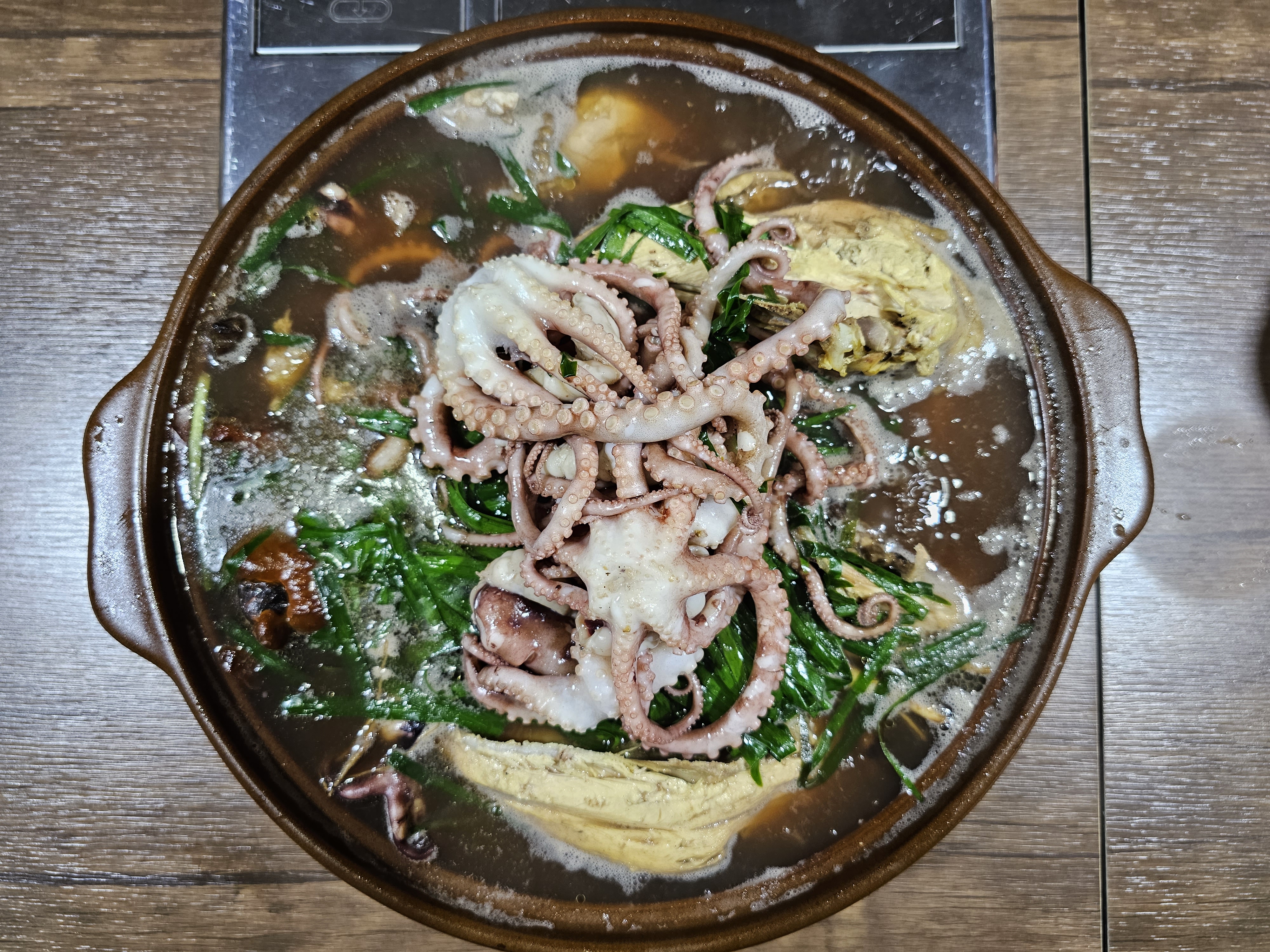 Dosinuisamgyetang (도신의삼계탕) 2