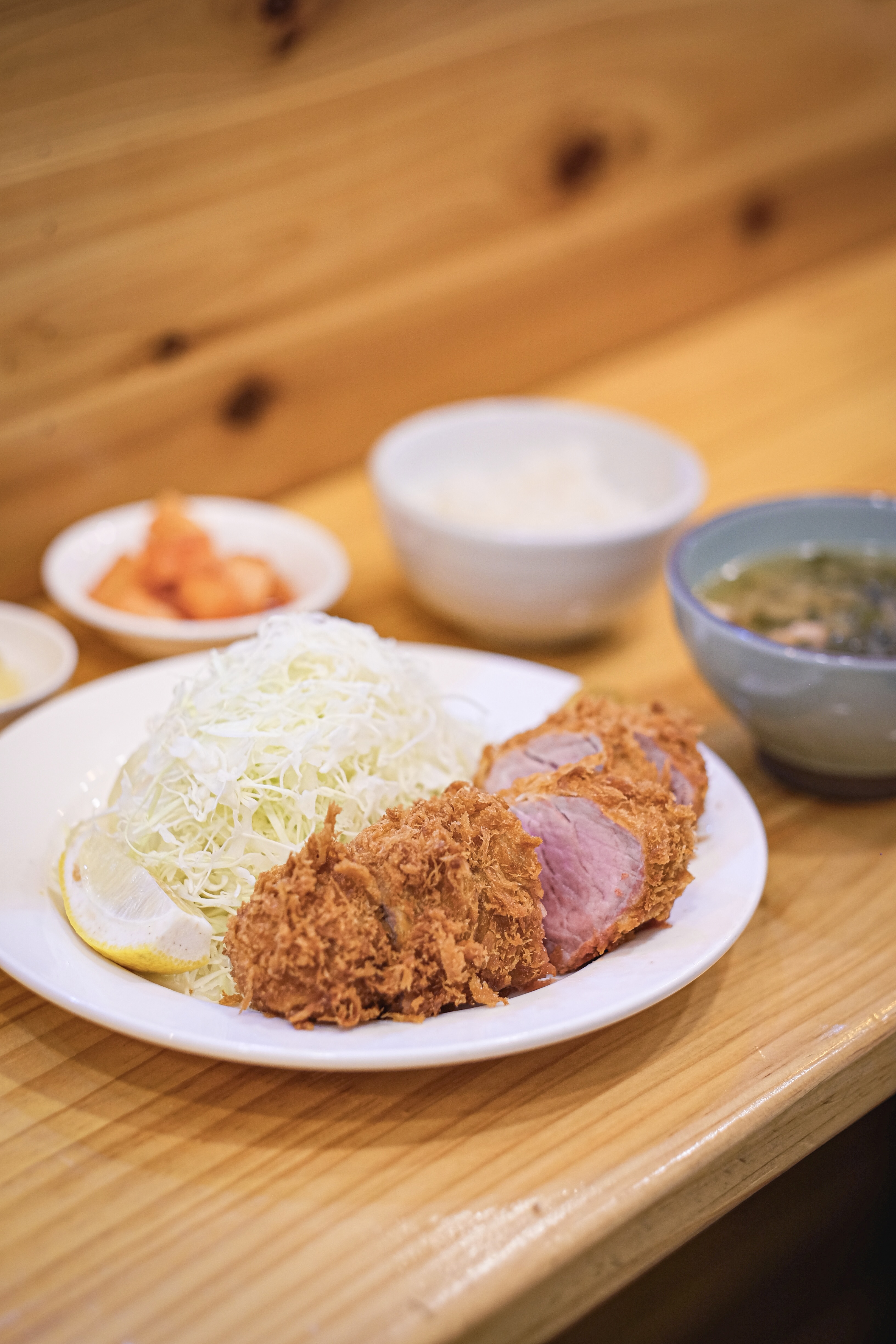 Donkkaseujeonwon (돈까스전원) 3