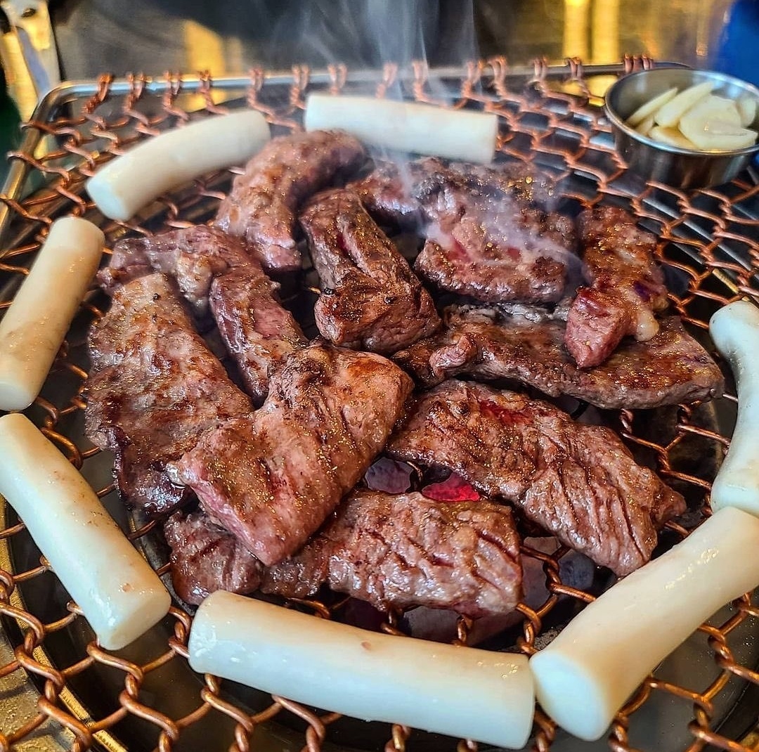 돼지전설 부산직영본점 대표 사진