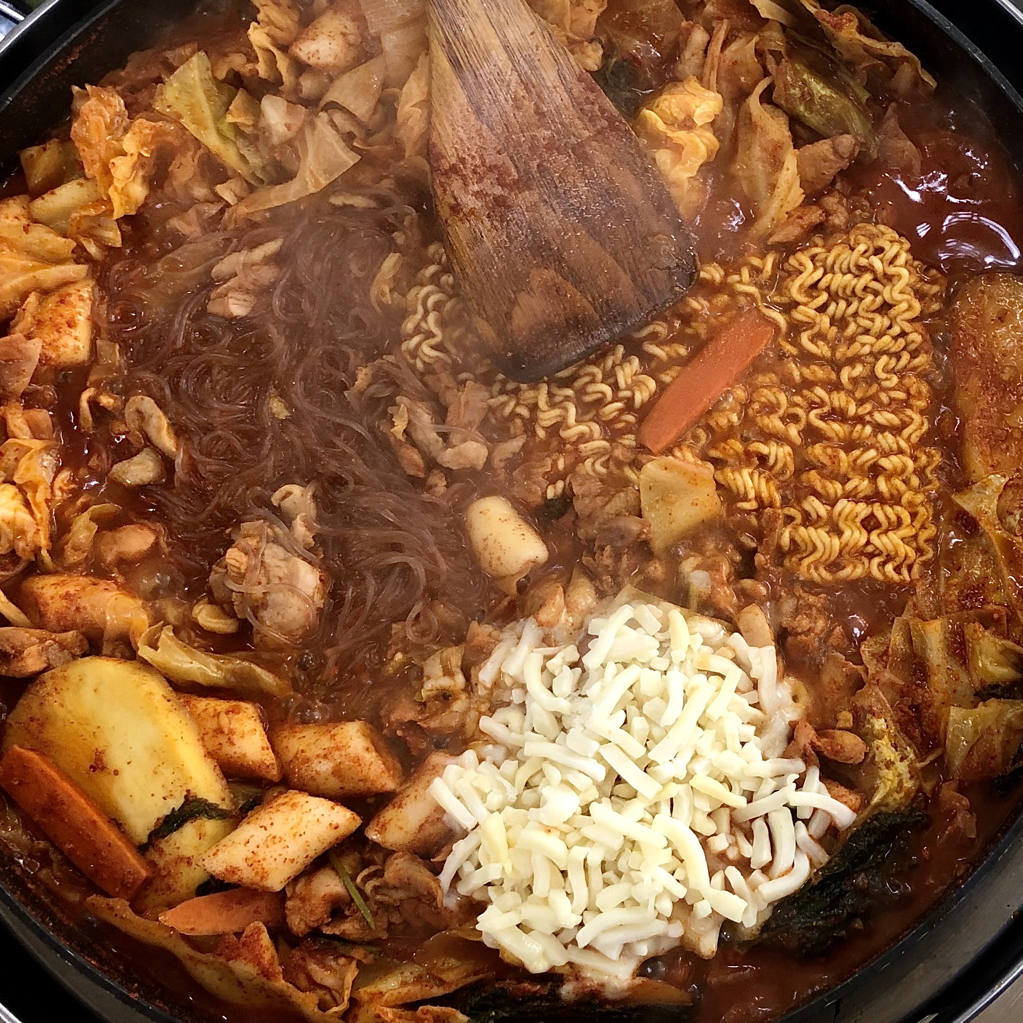 Chuncheondakgalbi (춘천닭갈비) 2