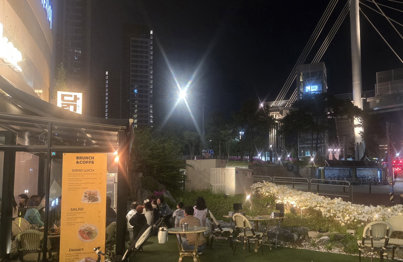 어거스트치킨 왕십리서울숲리버뷰자이점 사진 7