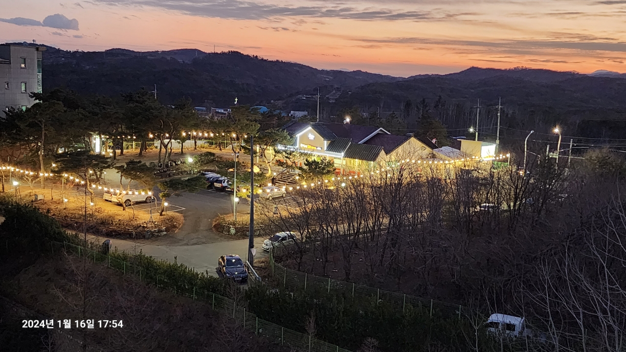 Muhaksanorihauseu ulsannongsojeom (무학산오리하우스 울산농소점) 3