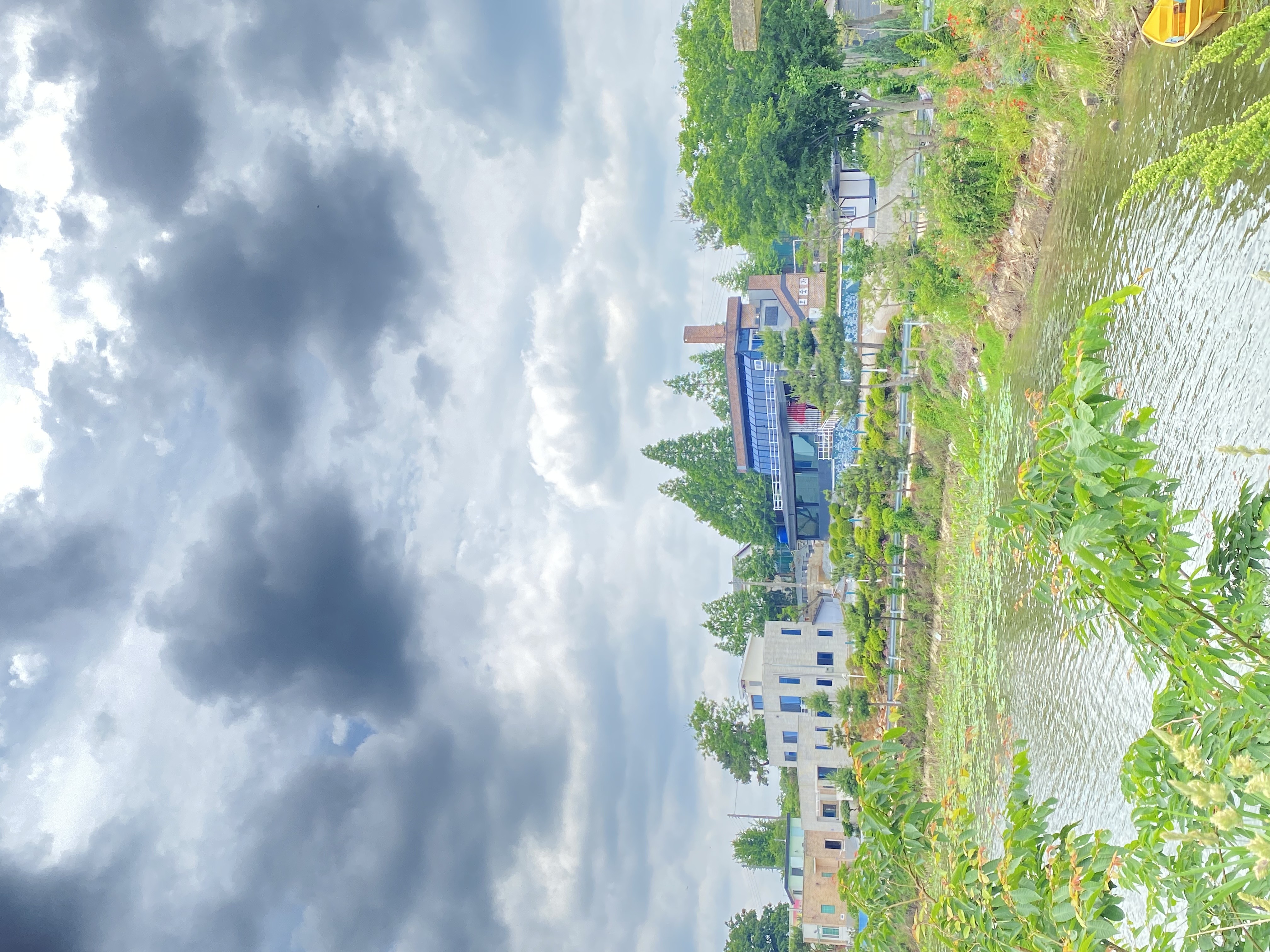 Hosutga (호숫가) 1