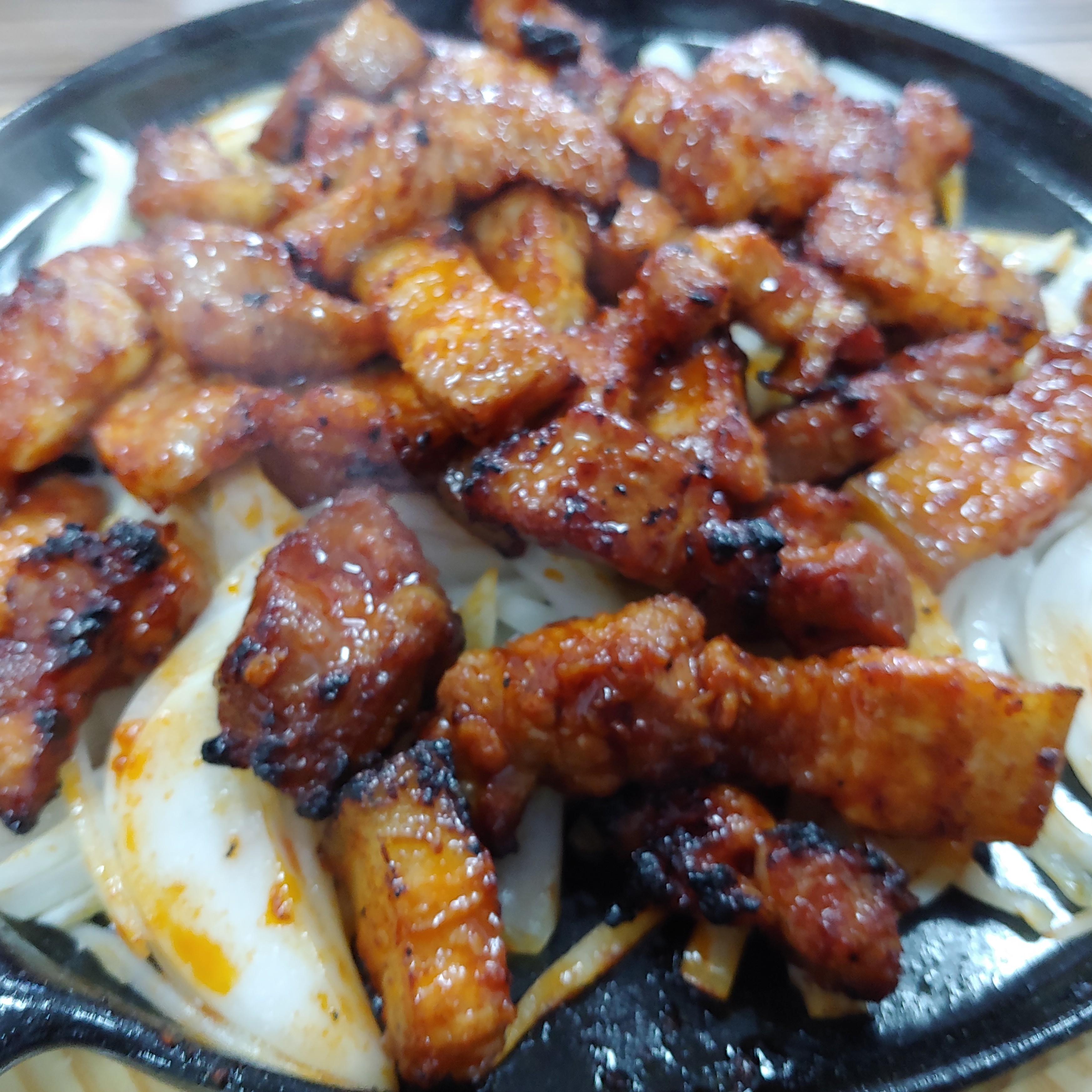 Kkeomeokdwaeji (꺼먹돼지) 3