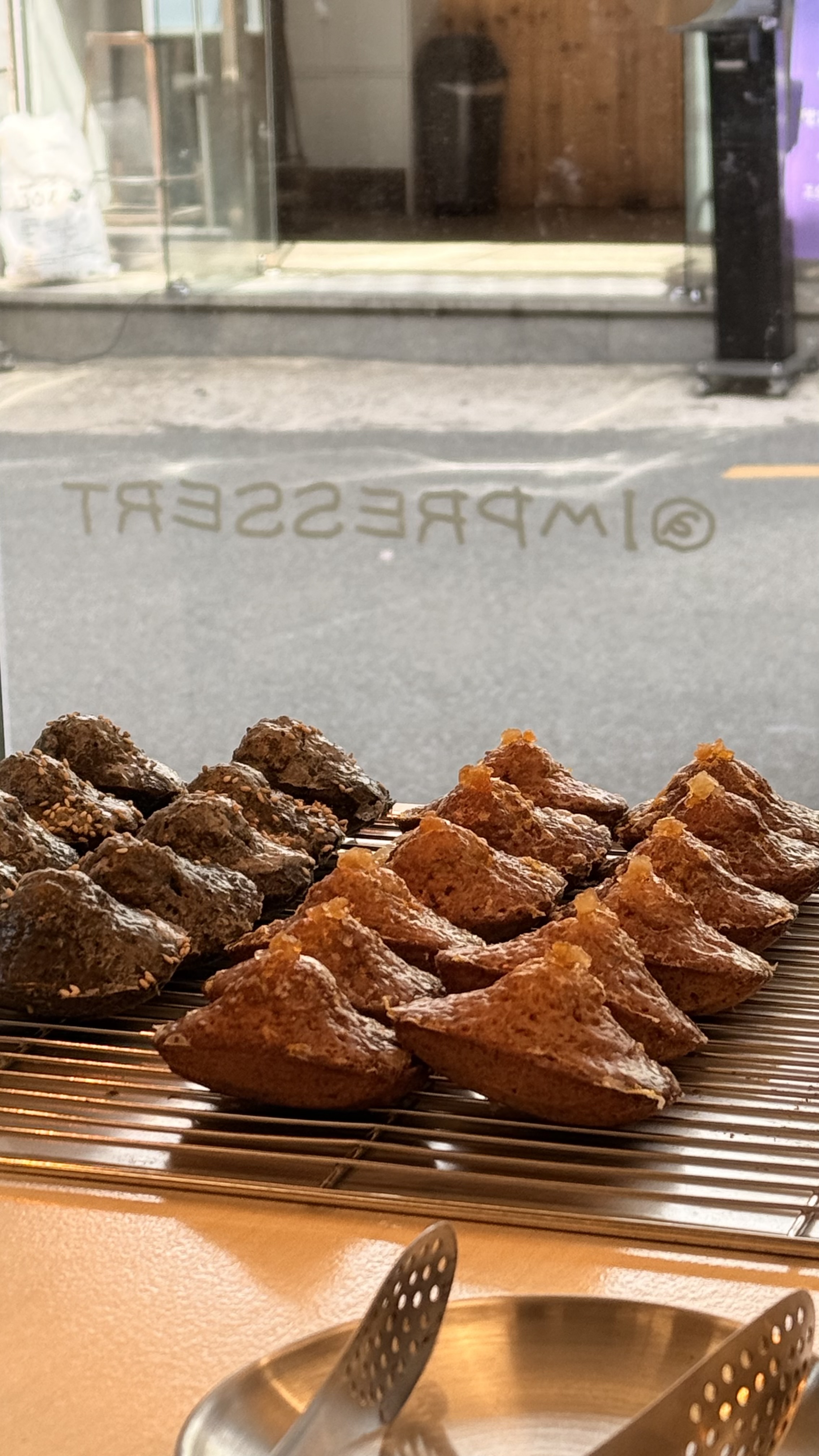 임프레저트 대표 사진