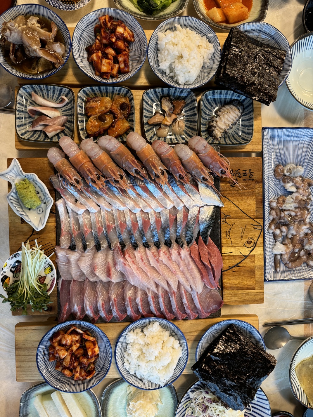Ongpohoetjip (옹포횟집) 1