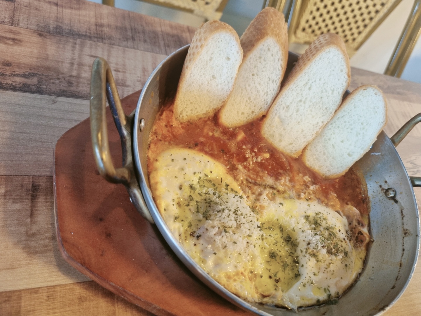트라가 강남역점 사진 7