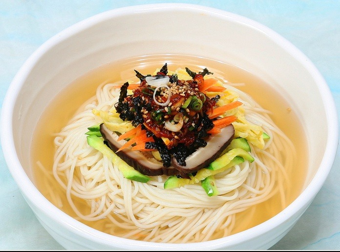 당아래비빔국수 본점 대표 사진