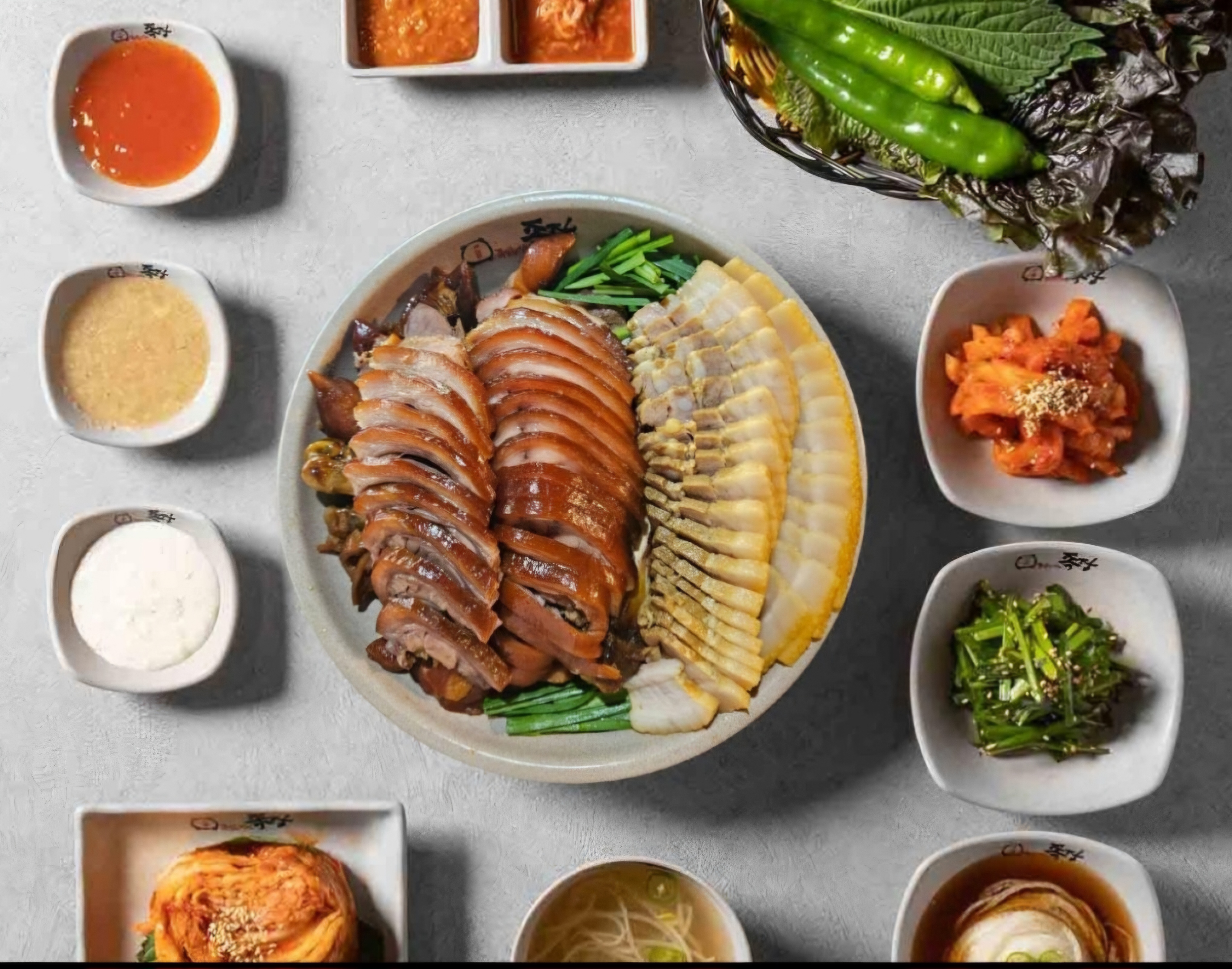 족발의장인 족장 주례점 사진 2