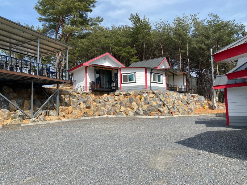 남한강솔밭펜션 이미지