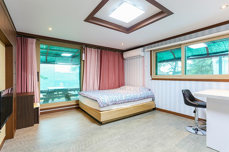 남한강솔밭펜션 이미지