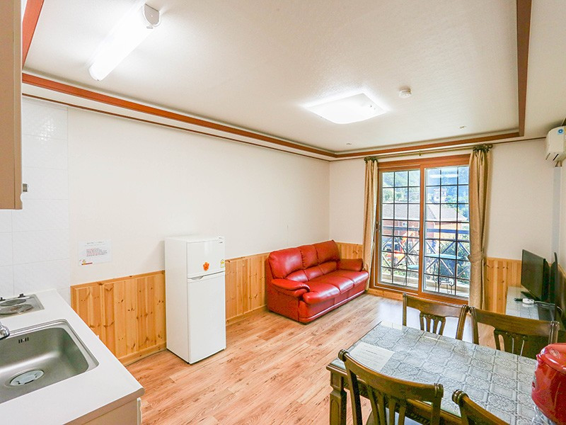 숲속의하루 이미지