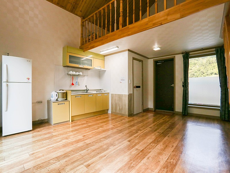 숲속의하루 이미지