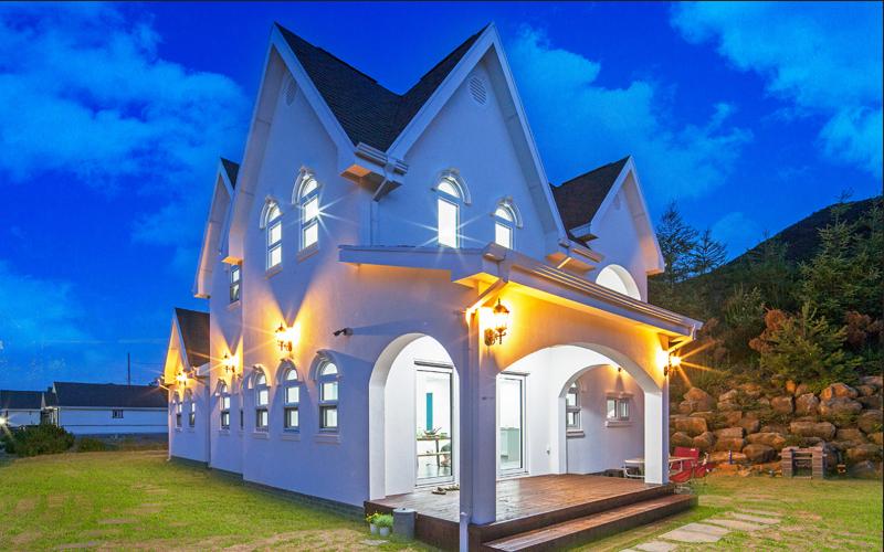 화이트하우스펜션 이미지