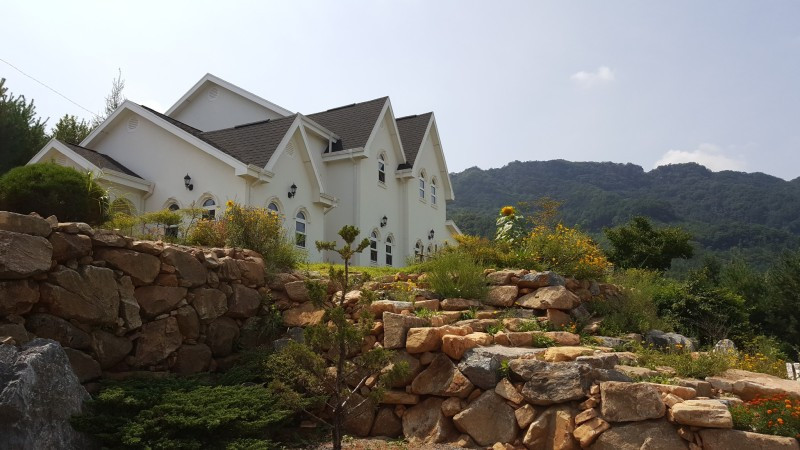 화이트하우스펜션 이미지