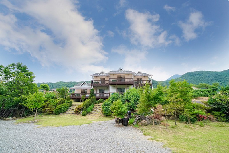 강가의아침펜션 이미지