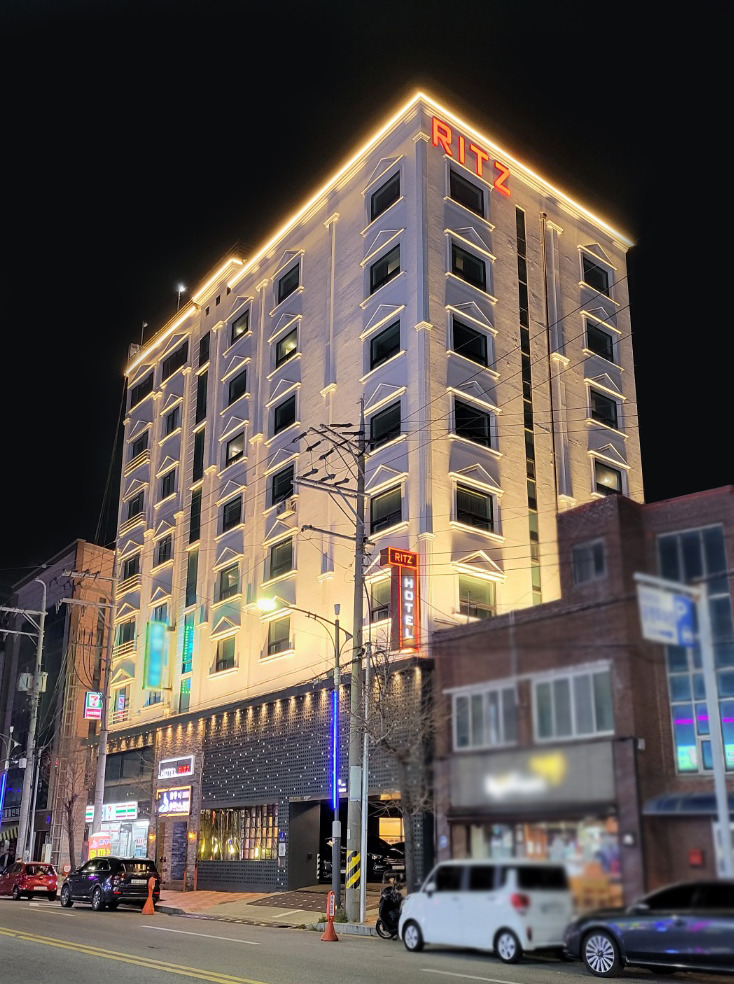 호텔리츠 9