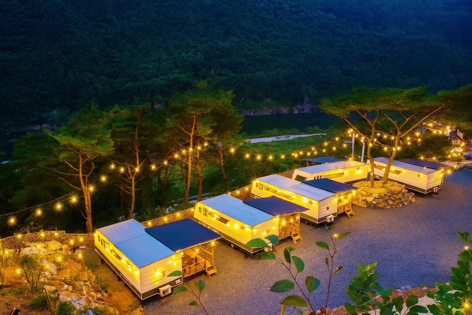 파인카라반캠핑장 이미지