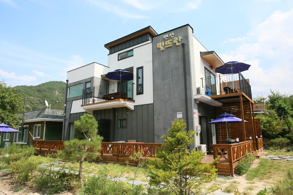 빛뜨란펜션 이미지