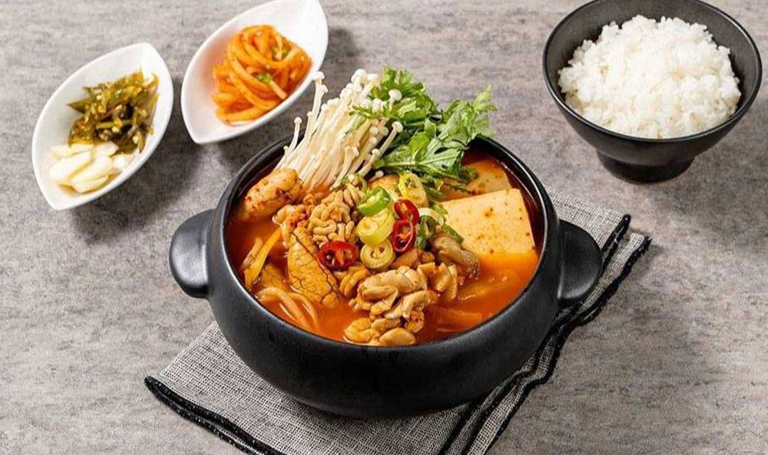 명동찌개마을 시민공원점 사진 5