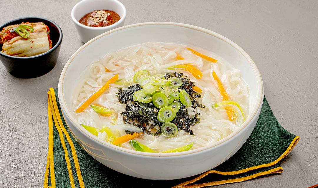 삼형제돈가스랑칼국수 서울대입구역점 사진 8