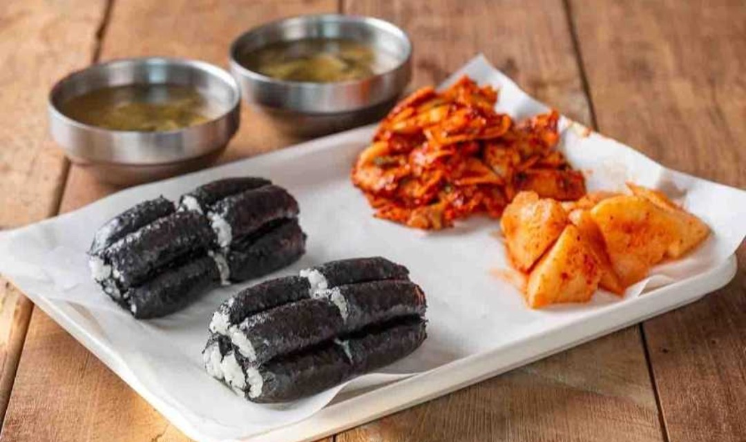 할매손충무김밥 부산대점 대표 사진