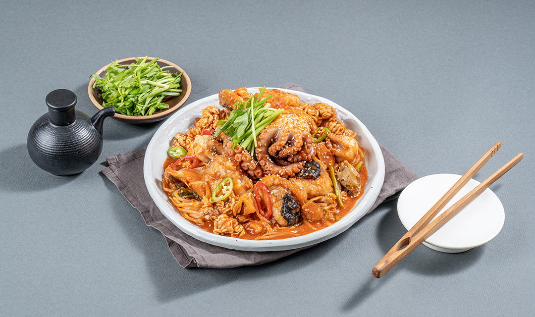 욕쟁이할매아구찜&불냉면 사하점 사진 3