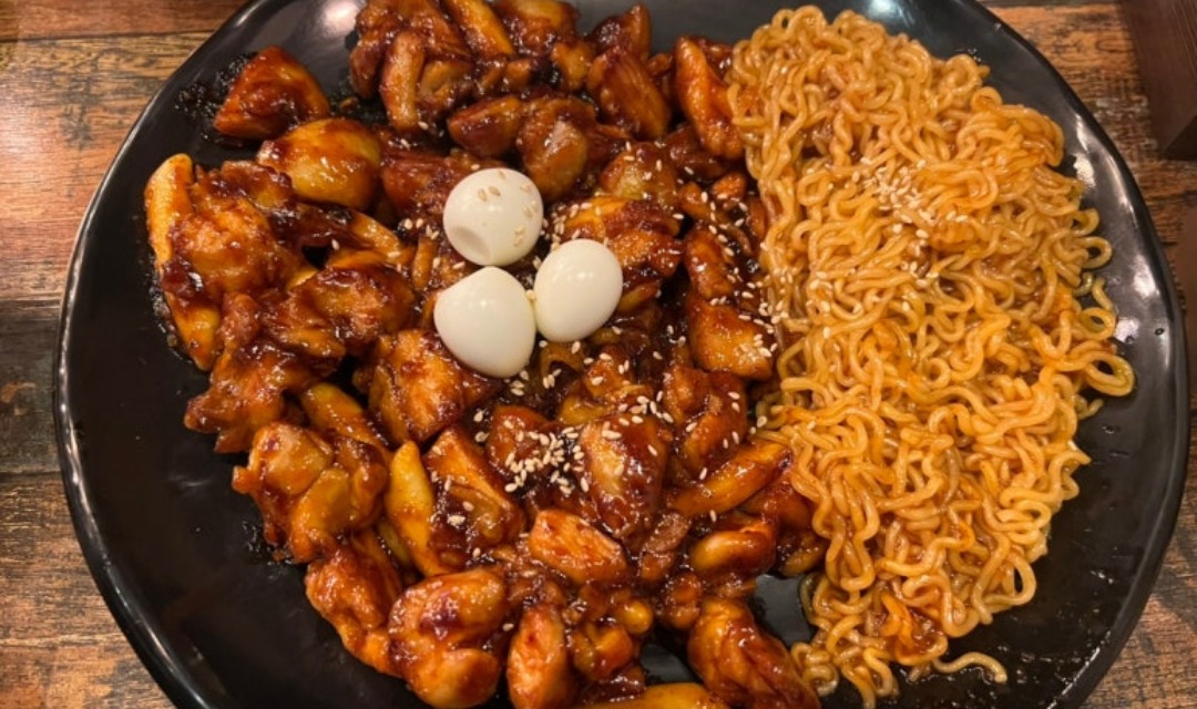 꼬꼬아찌숯불치킨 서현역점 대표 사진